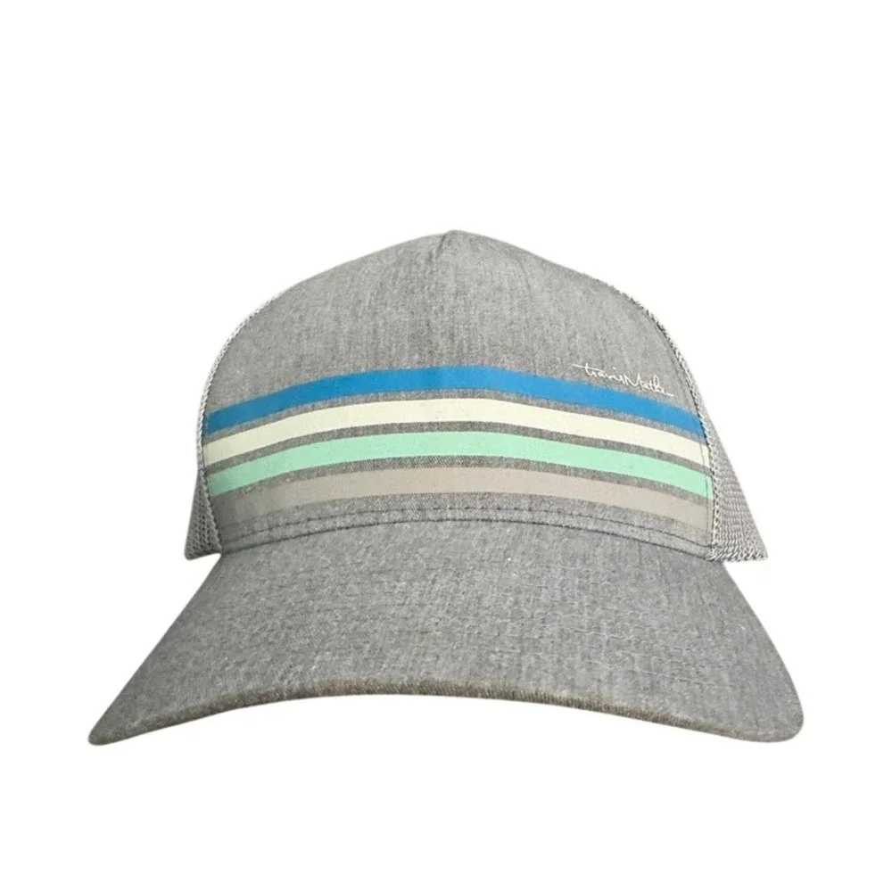 TravisMathew Mens Gray Striped Trucker Hat Flexfit 110 Snapback Golf Cap
